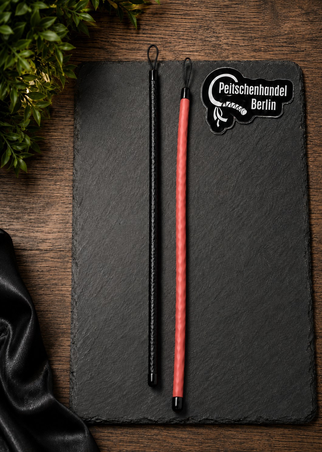der Disziplinator - Klassischer Rohrstock mit Kunststoffüberzug – in schwarz!